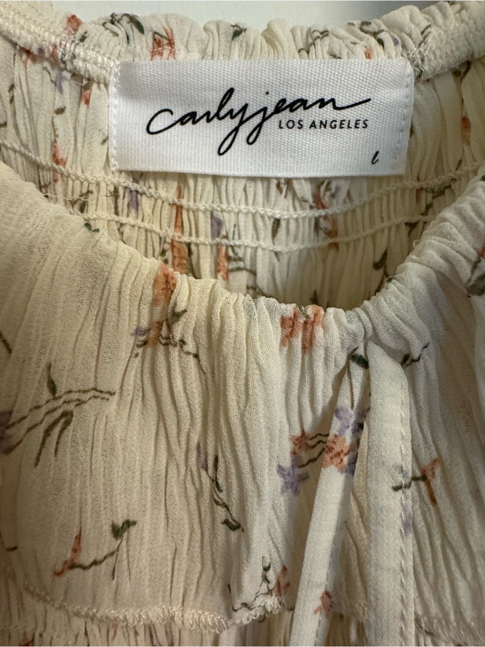 Carly Jean Los Angeles Cream Floral Puff-Sleeve Dress - Picture 2 of 3
